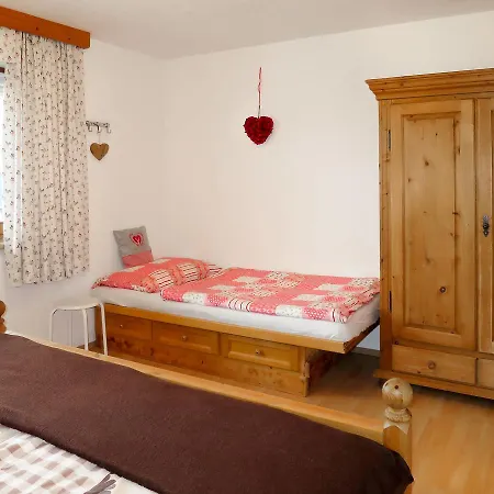 Haus Hanser 759w Lejlighed